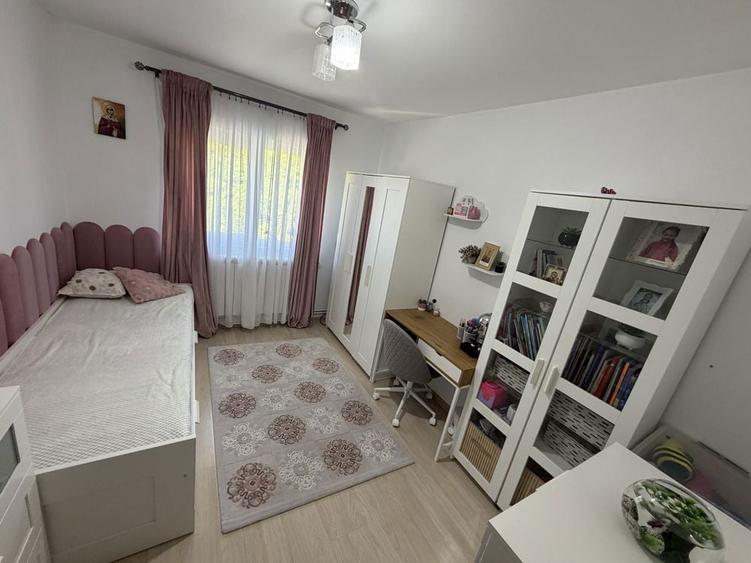 Apartament cu 3 camere, zona centrala - 6
