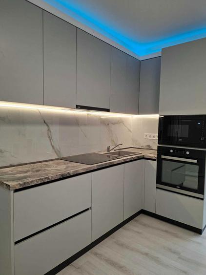 Vand apartament modern renovat la parter pe Aluminei - 2