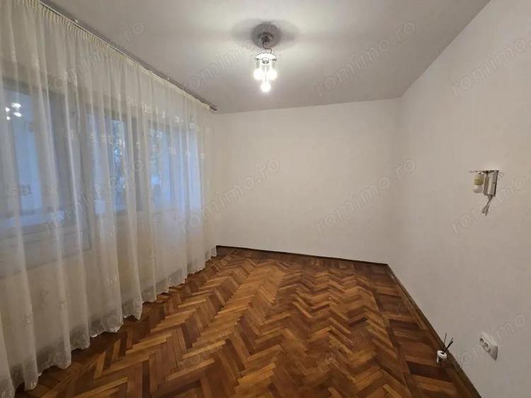 Apartament 3 camere, Nord Complexul Mare, etaj 1 - 6