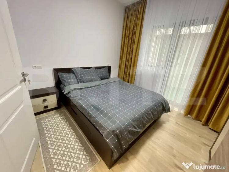 Apartament cu 3 camere semidecomandat în Central