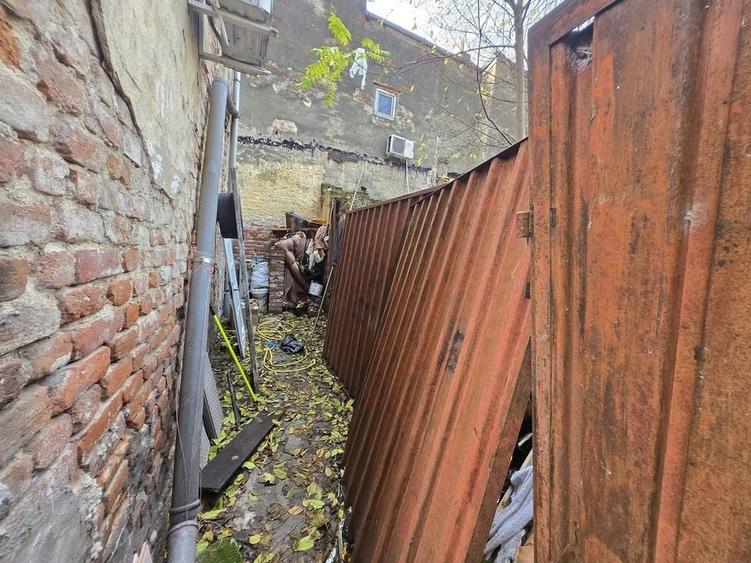 Constructie Ruina 42 mp pe strada Orzari colt Agricultori teren 90mp - 5