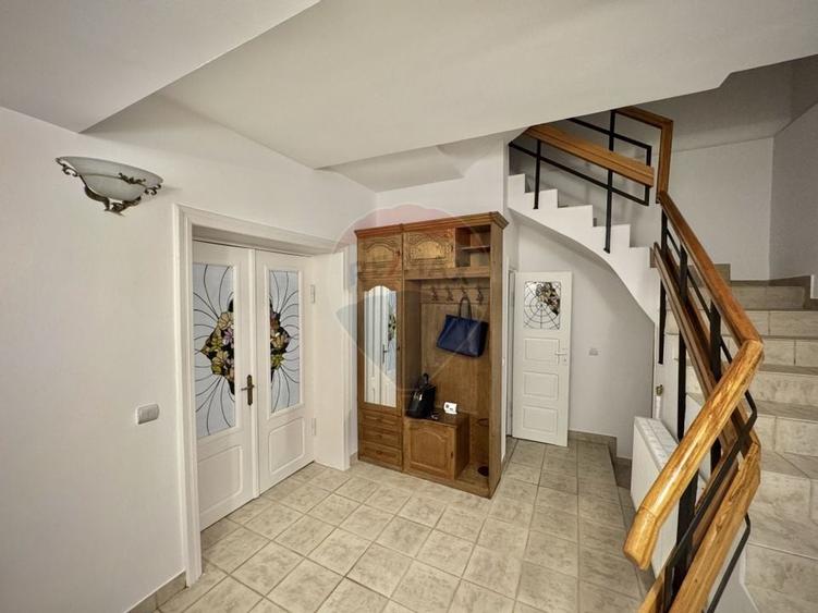 Casa / Vila cu 7 camere de vanzare in zona Domenii - 3