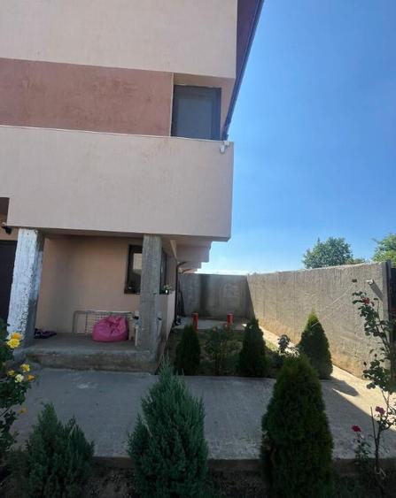 Casa tip duplex P+1+M | 200 mp utili | Curte 300 mp | 5 min. Bucuresti - 16