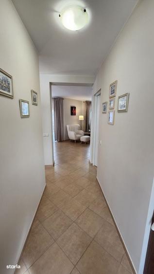 Casă cu 4 camere decomandat în Unirii