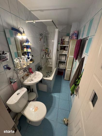 Apartament cu 3 camere decomandat în Nerva Traian