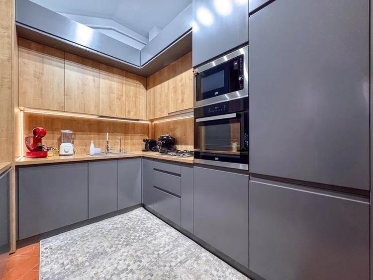 3 Camere 113mp Bloc 2009 zona Cug - 3