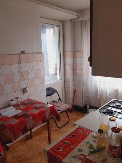 Vand apartament 2 camere, Petrosani, zona centrala - 7