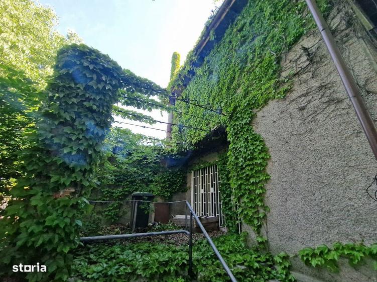 Casă cu 4 camere în Sud