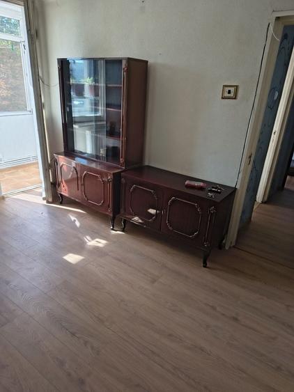 Apartament cu 3 camere semidecomandat în Micro 16
