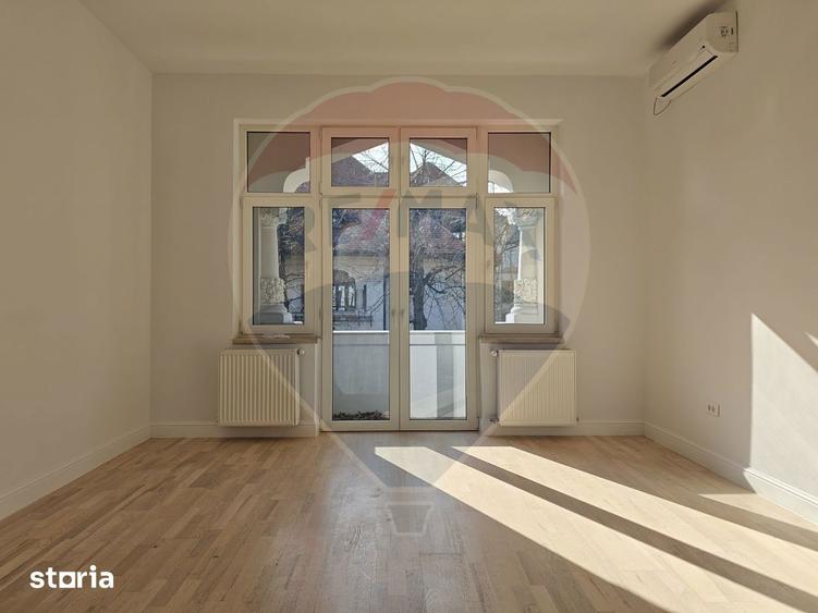Casă cu 5 camere cu Teren 180 Mp în Victoriei
