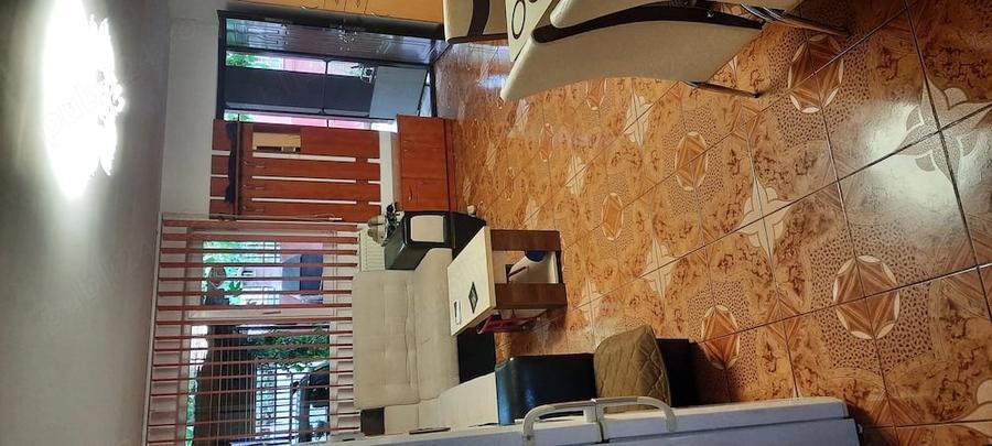 Casă cu 4 camere cu Teren 300 Mp în 23 August (Cațelul)