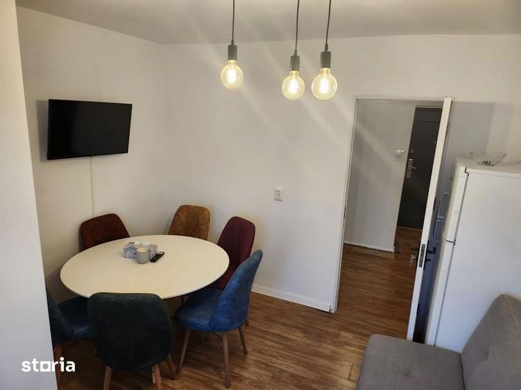 Inchiriez apartament 2 camere,decomandat, zona str.G Enescu - 5