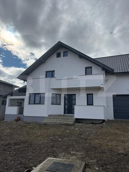 Casă individuală 167 mp utili | 4 dormitoare | garaj | teren 400 mp | Ipotești - 2