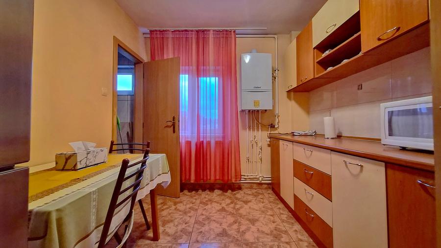 Apartament cu 2 camere semidecomandat în Inel II