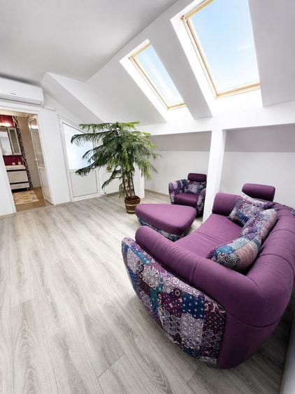 Apartament cu 4 camere decomandat, mobilat în Central