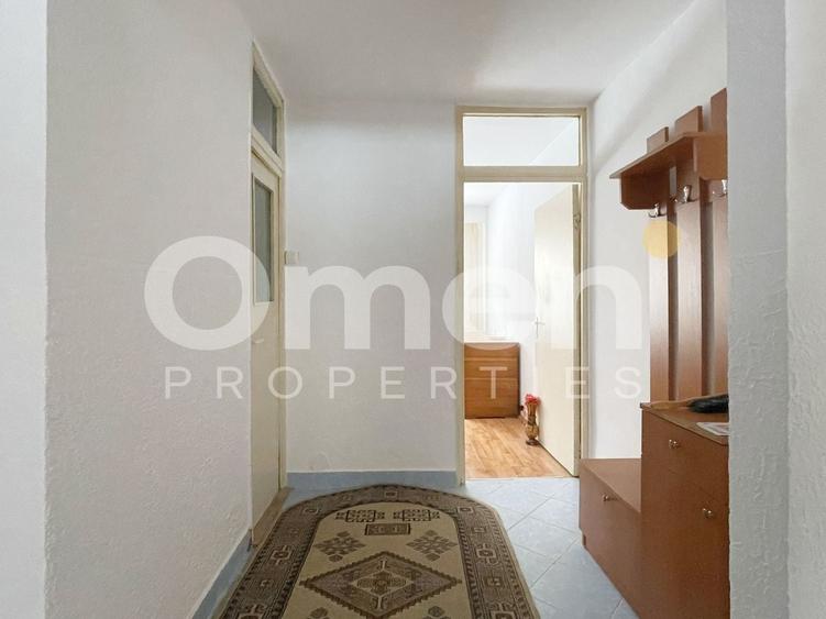 Apartament cu 3 camere decomandat, mobilat în Hotvon