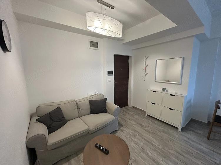 Apartament cu 3 camere semidecomandat în Alfa