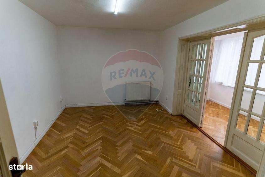 Casă cu 4 camere cu Teren 404 Mp în Centru Vechi