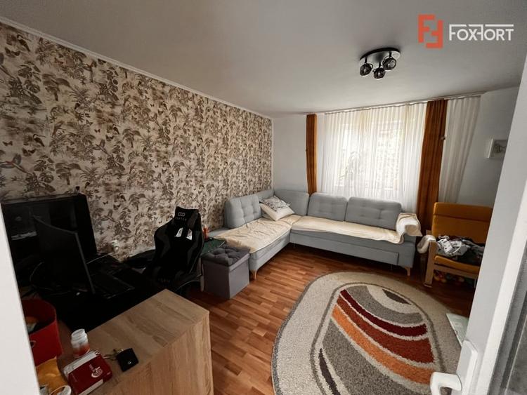 Casă individuală cu 3 camere cu Teren 1094 Mp în Izvin