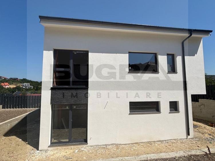 Duplex cu 4 camere cu Canalizare în Dezmir