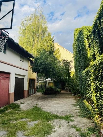 Apartament cu 4 camere decomandat, mobilat în Dorobanți