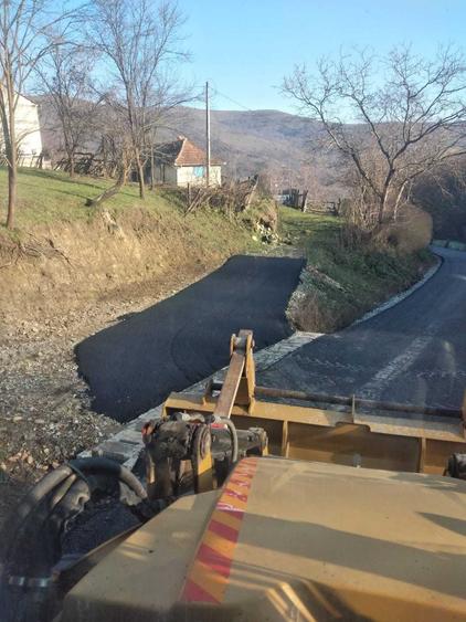 Casă cu 3 camere în Șelimbăr