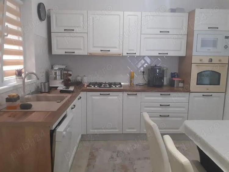 Vanzare Casa din boltari si caramida, mobilata si utilata, aproape str.Hipodrom cu str. Albinei. - 13