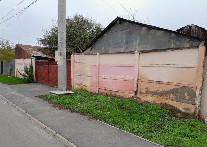 Branesti / IF - casa batraneasca din caramida cu teren de... - 34