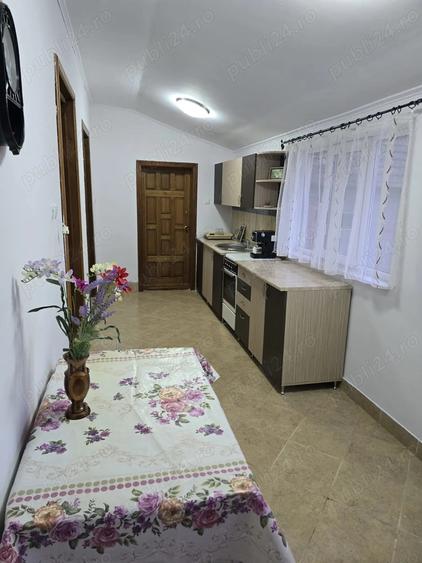 casa de vanzare in Tasad - 2