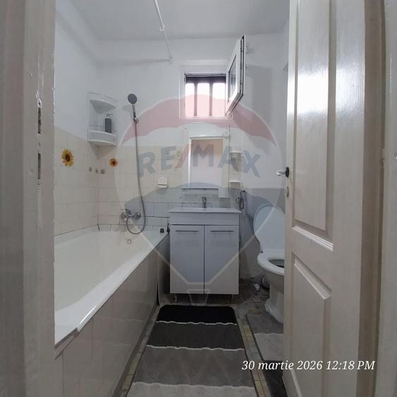 Giulesti - Vanzare apartament 3 camere - Spațios, luminos, balcon mare - 9