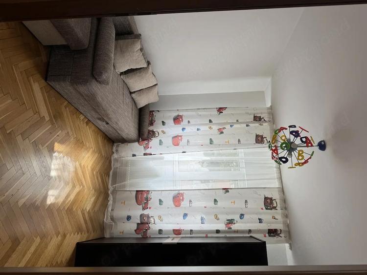 Inchiriez apartament 3 camere - 9