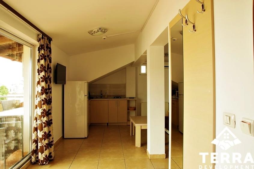 Eleganță la malul mării, cu potențial de business real - 18