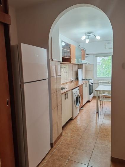 Lacul Tei, inchiriez garsoniera spatioasa 43 mp - 8