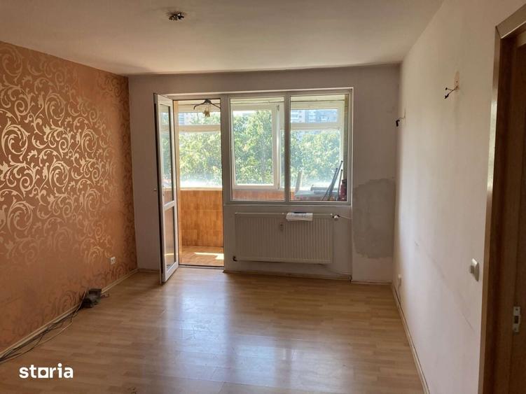 Apartament cu 2 camere semidecomandat în Obor