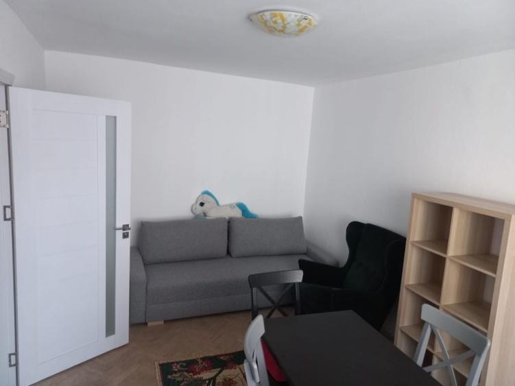 Apartament cu 2 camere decomandat în Dodeni