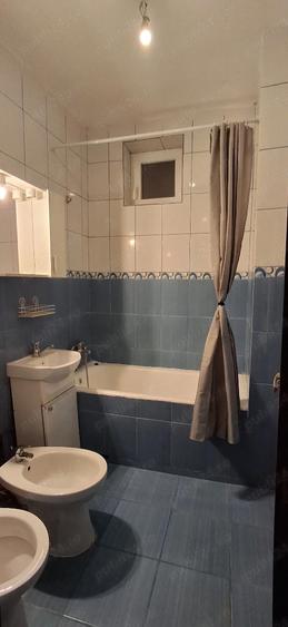 Proprietar ,vand apartament 2 camere - 1