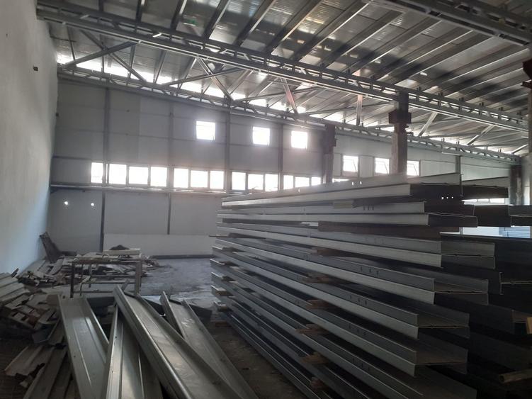 Hala renovata situata in zona Progresul - 8