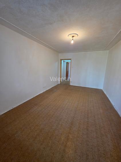Apartament cu 3 camere de vanzare in zona Militari Gorjului / Valea Lunga