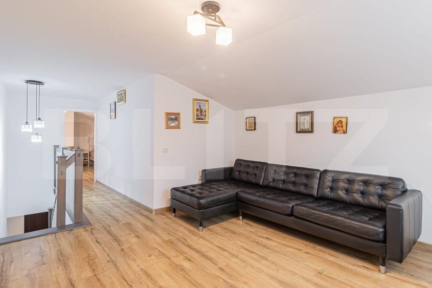 Casa moderna 3camere si mansarda amenajata in zona linistita Tarlungeni - 8