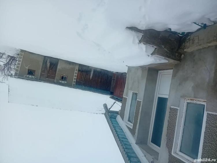Vind casa cu pamint in comuna Ceanu Mare - 1