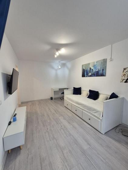 GASONIERA PANDURI, LOC DE PARCARE, MOBILAT/UTILAT,METROU 5 MINUTE - 1