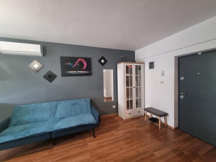 Apartament cu 2 camere semidecomandat, mobilat în Ștefan cel Mare