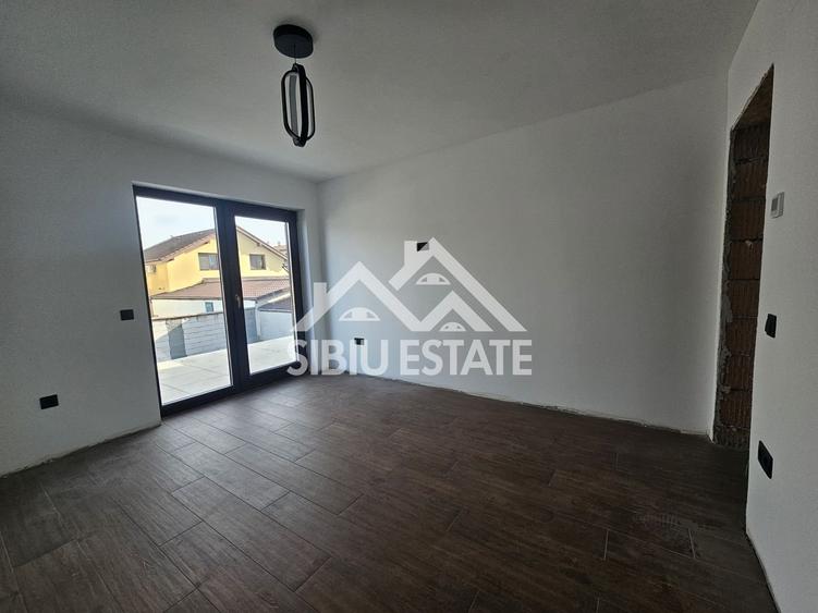 Casa individuala 4 dormitoare, curte mare - 11