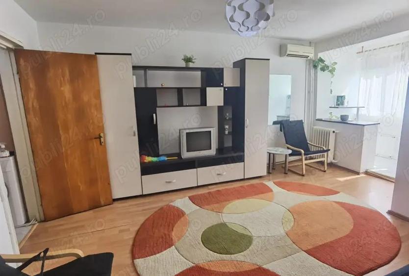 Titan -garsoniera Metrou Costin Georgian - 4