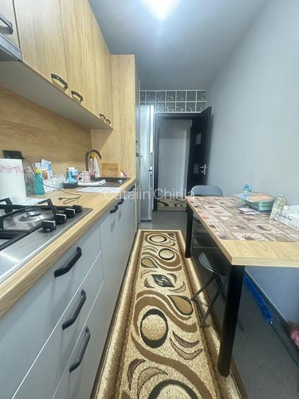 Zona Tractorul apartament 2 camare decomadat