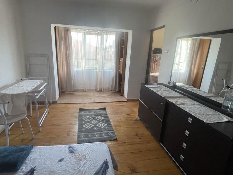 Garsoniera cf 1, etaj 2, str Hidrocentralei - 5