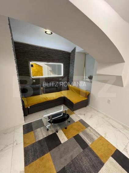 Apartament de vanzare, cu 2 camere, cu terasa si parcare, zona ultracentrala