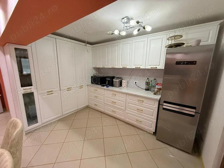 Apartament DEOSEBIT 100Mp str 1848 -MOISIL - 4