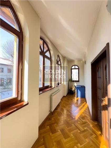 Mosilor | Universitate | Vila individuala | 7 Camere - 13