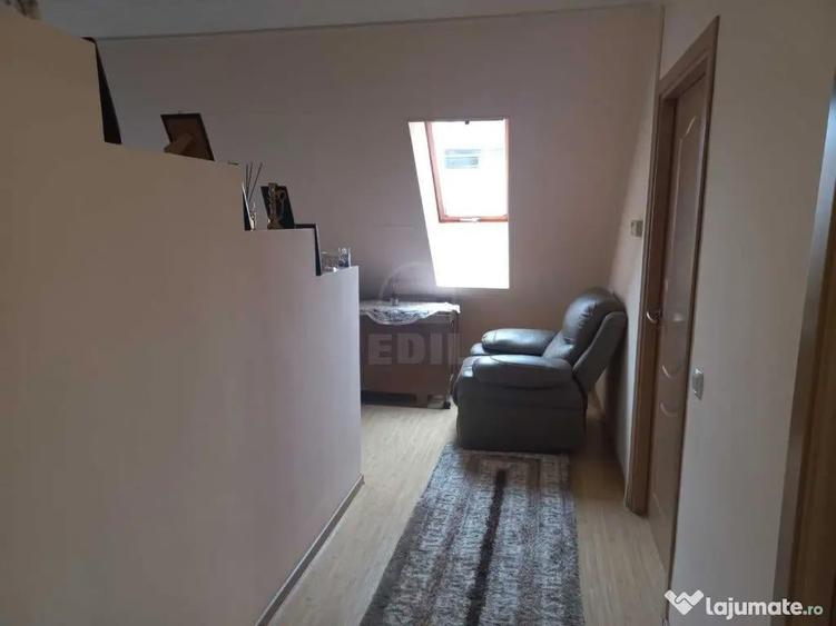 Apartament 1 camera la mansarda,zona Porii - 8